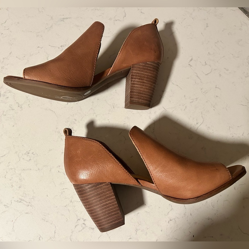 EUC 🍀 Lucky Brand Junai Leather Open Peep Toe Ankle Bootie Heeled Sandals - Picture 13 of 16